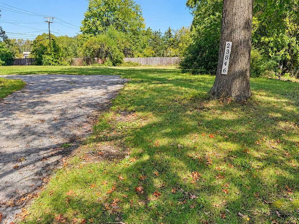 23846 Lillian St, photo 3