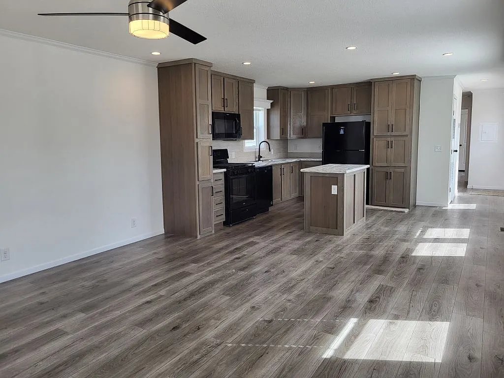 2 bed, 2.0 bath, 991 sqft, $1,450 — Photo 4