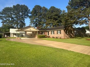 4834 Lakeview Rd, Elm City, NC 27822