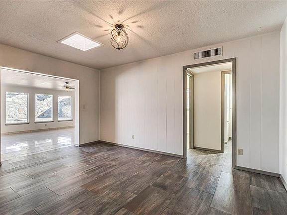 4th image of 3316 Slocum St