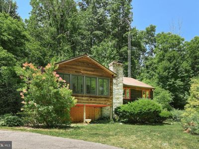 8228 Fishel Creek Rd, Seven Valleys, PA, 17360