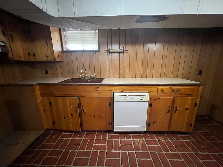 206 Connecticut Ave — Photo 28