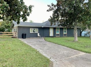 813 Dennis Ave, Leesville, LA 71446