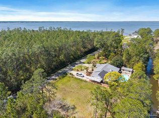 9440 Kainui Dr, Pensacola, FL 32526