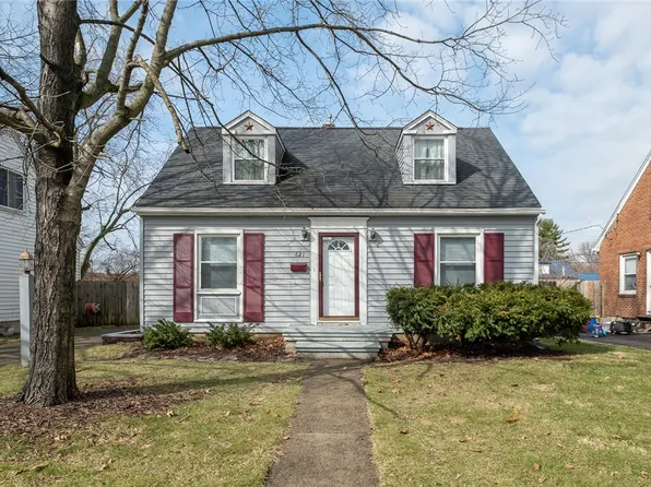 621 June Dr, Fairborn, OH 45324