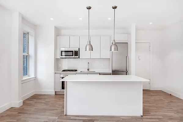 Rented by Akelius Real Estate Management | media 11