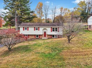 525 Cross Community Rd, Bristol, TN 37620