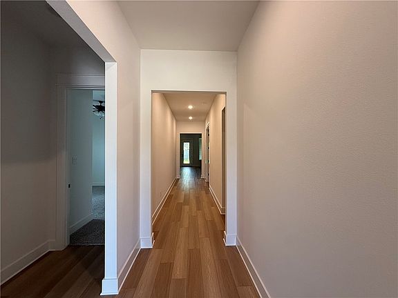 3rd image of 4017 Pacific Crest Way