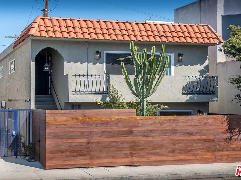 818 Pacific Ave #2