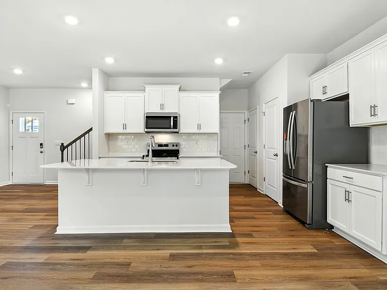1342 37th Avenue Ln NE — Photo 15