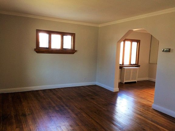 2nd image of 6937 Utopia Pkwy