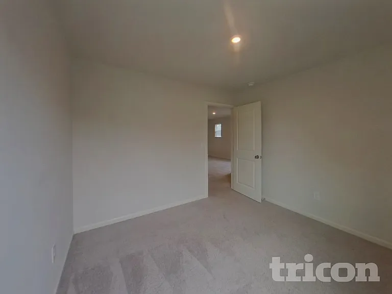 507 Dayspring Dr — Photo 12