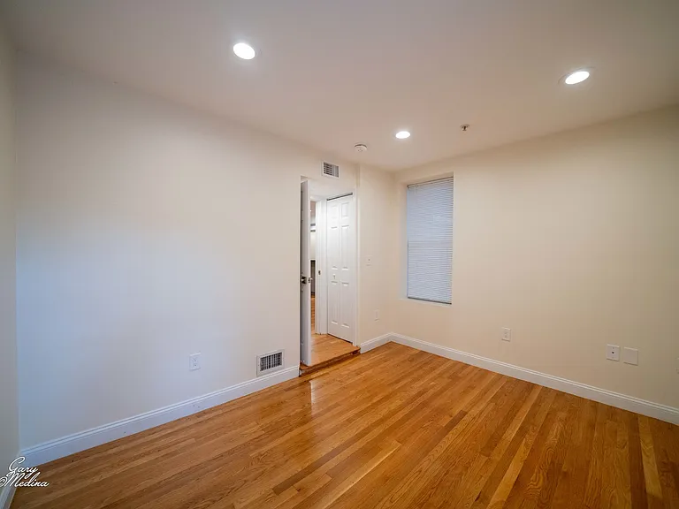 1801 Beacon St #2 — Photo 36