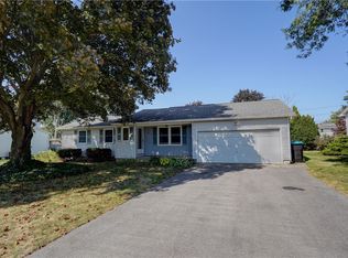 1124 Weiland Rd, Rochester, NY 14626