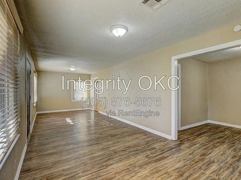 1713 N Page Ave — Photo 6