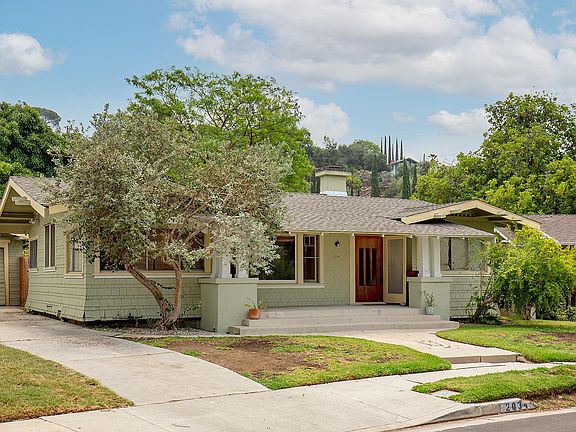 2nd image of 2034 Delrosa Dr