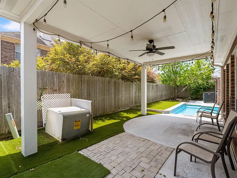 14207 Woodville Gardens Dr — Photo 35
