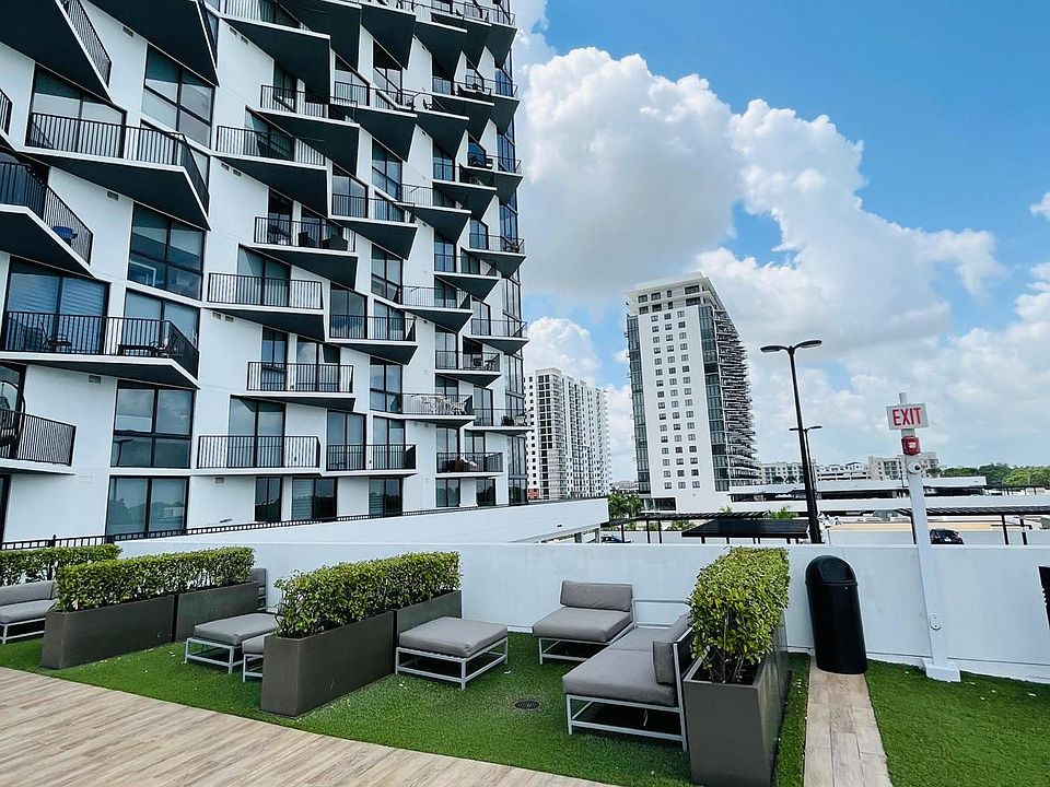 1st image of 5300 Paseo Dr #16081