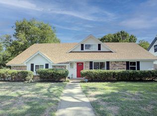 1101 Rosewood Ln, Arlington, TX 76010