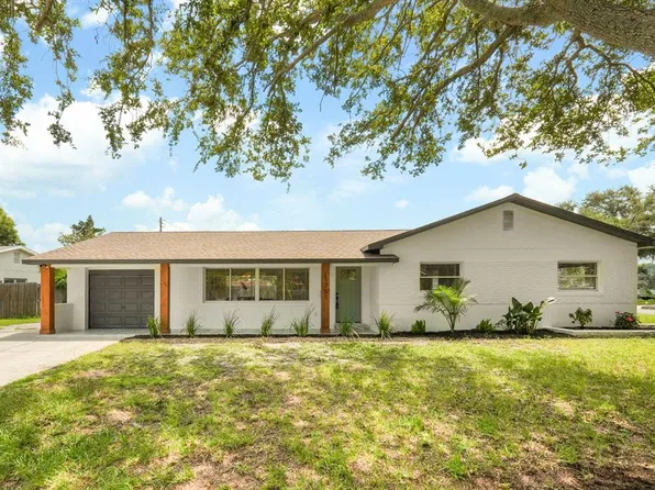 1751 65th St N, Saint Petersburg, FL 33710