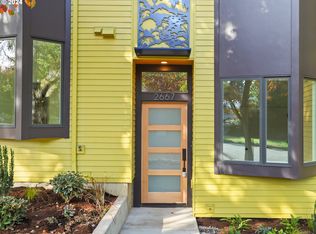 2667 NE Holman St #4, Portland, OR 97211