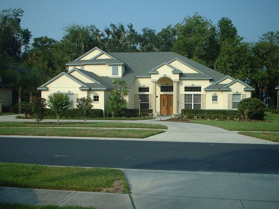 Lake Front, Pool Home