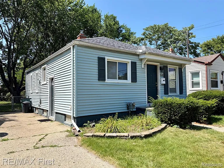 3345 Horton St — Photo 11