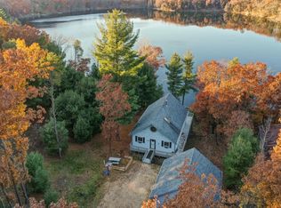 W7988 Glacier Ln, Oxford, WI 53952