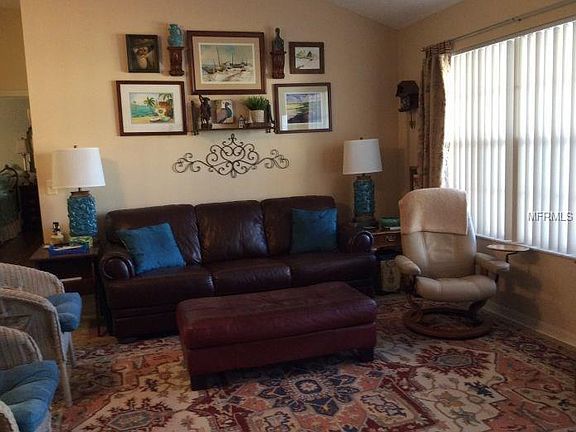 3rd image of 2614 Noriega Dr