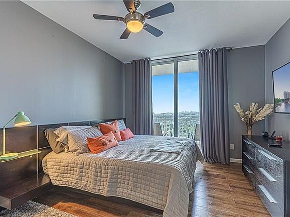 5th image of 511 SE 5th Ave APT 2110