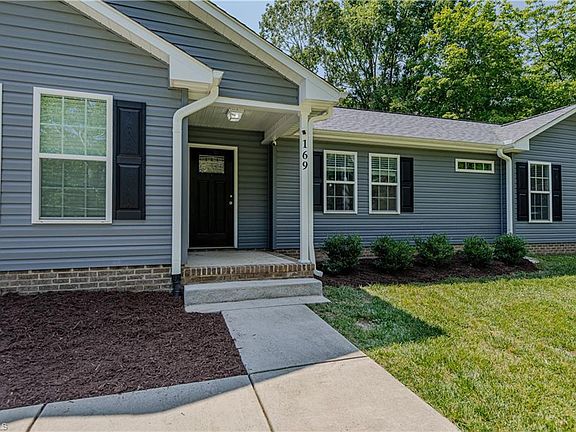 3rd image of 169 Forest Dr