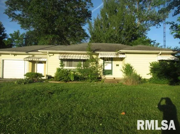 128 Circle Dr, Herrin, IL 62948