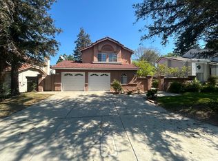 974 E Buckhill Rd, Fresno, CA 93720