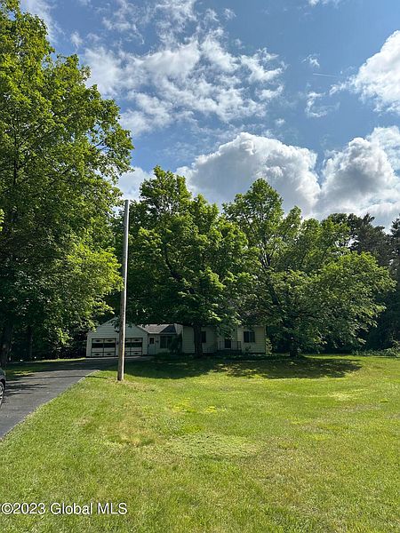 4th image of 480 Clifton Park Center Road
