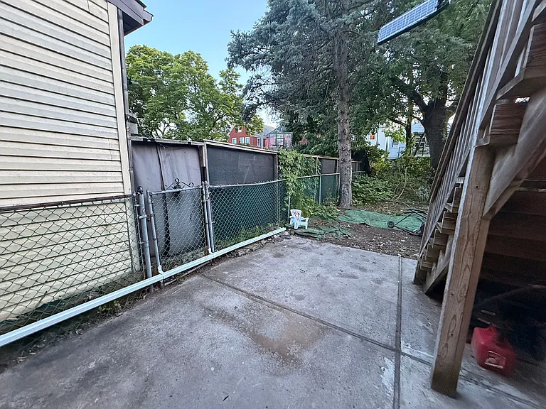 31 Pearsall Ave #1E — Photo 8