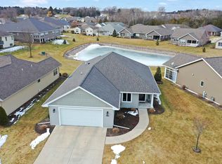 2025 Wisteria Cir, Suamico, WI 54313