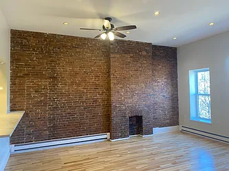 Rented by R New York