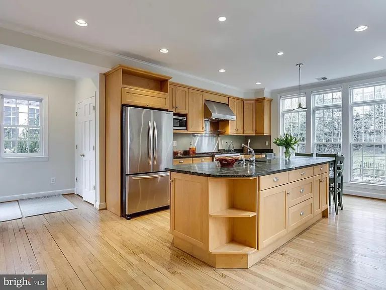 6917 Woodside Pl — Photo 55