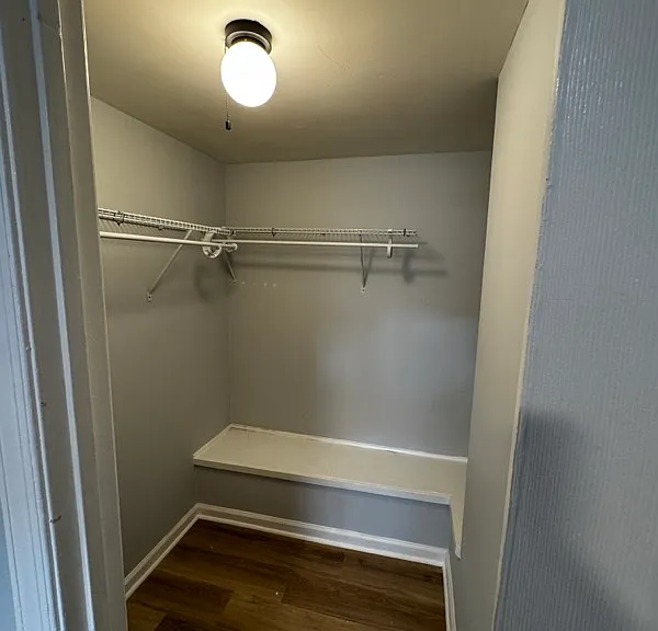 1749 Addison Rd S — Photo 5