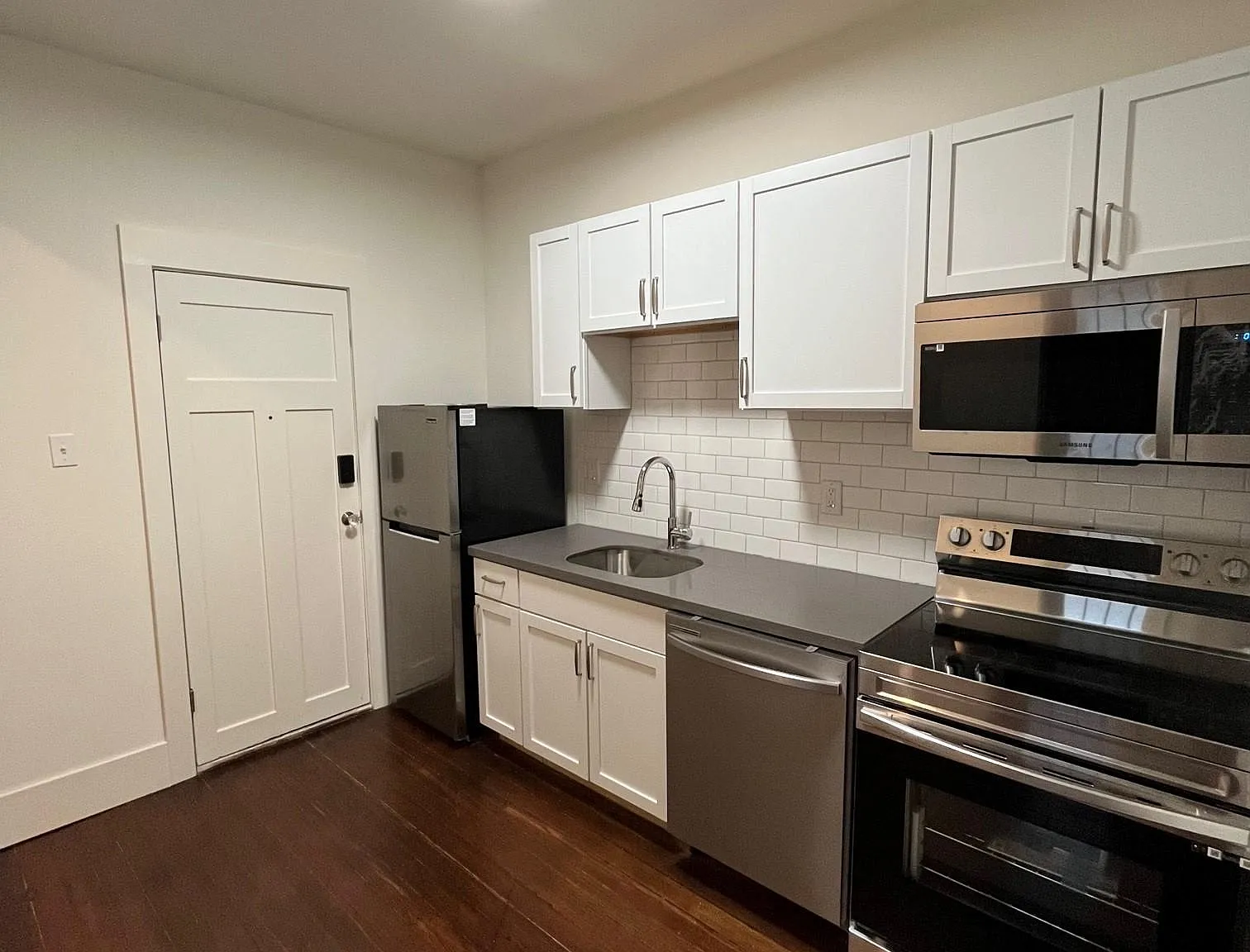 2 bed, 750 sqft, $1,495 — Photo 1