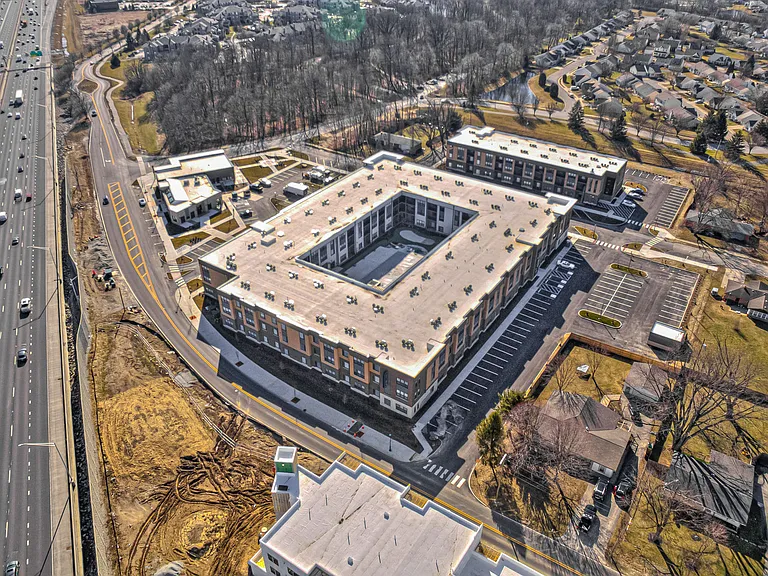 Pullman Pointe — Photo 52