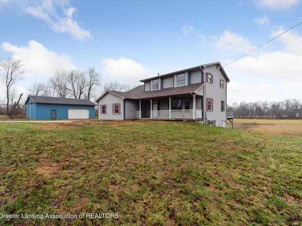 7027 Steele Hwy, Eaton Rapids, MI 48827