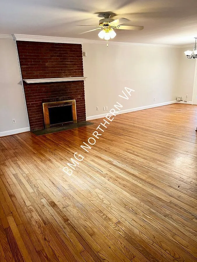 Tranquil 4 Bedroom 2.5 Bathroom on 1.5 Acres in Langley High School District In Great Falls — Photo 4