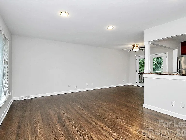 6133 Colchester Pl — Photo 17