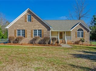 2072 Charles Pl, Pleasant Garden, NC 27313