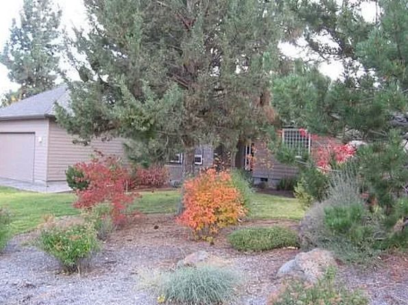 2963 NW Fairway Heights Dr