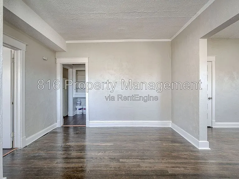 2416 E 22nd St #2W — Photo 10