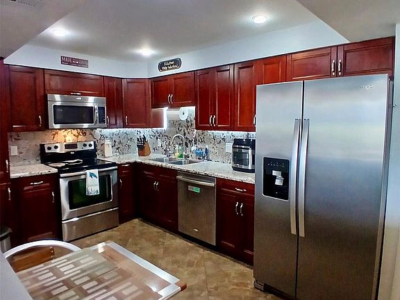 2nd image of 3507 Oaks Way #106