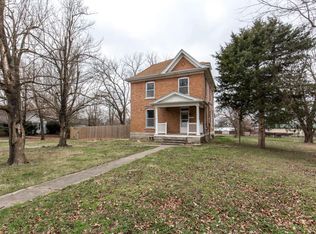120 S Pine St, Billings, MO 65610
