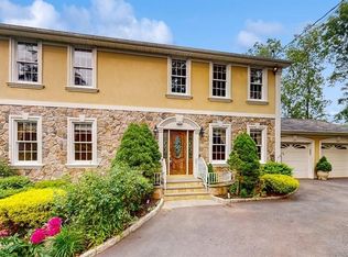 104 Archer Rd, Mahopac, NY 10541